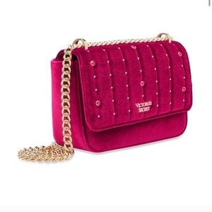 Victoria’s Secret Velvet Crossbody 👸🏻